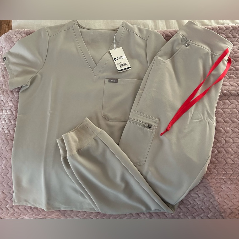 FIGS SET!!!!! NWT!